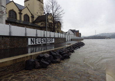 Hochwasserschutzwand in Koblenz